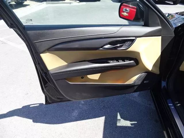 Vehicle image 26 of 49