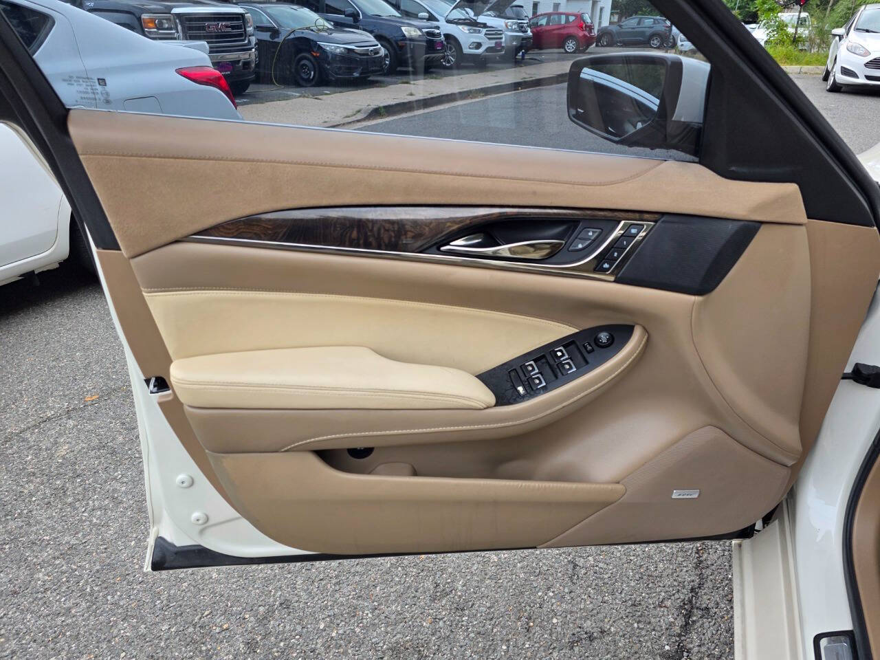 2014 Cadillac CTS Luxury Image 20 of 22