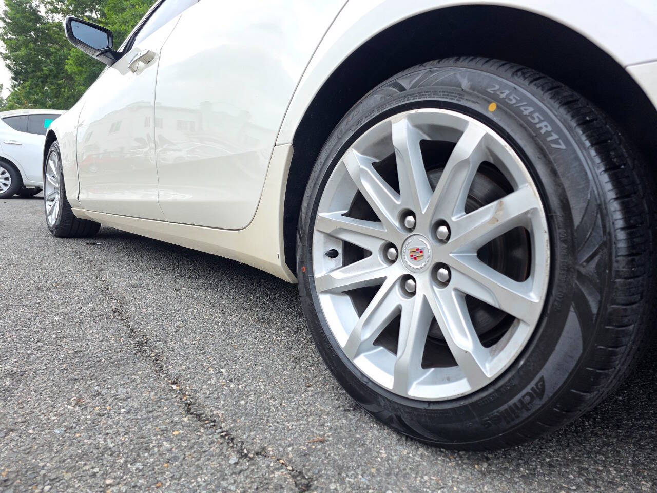 2014 Cadillac CTS Luxury Image 8 of 22