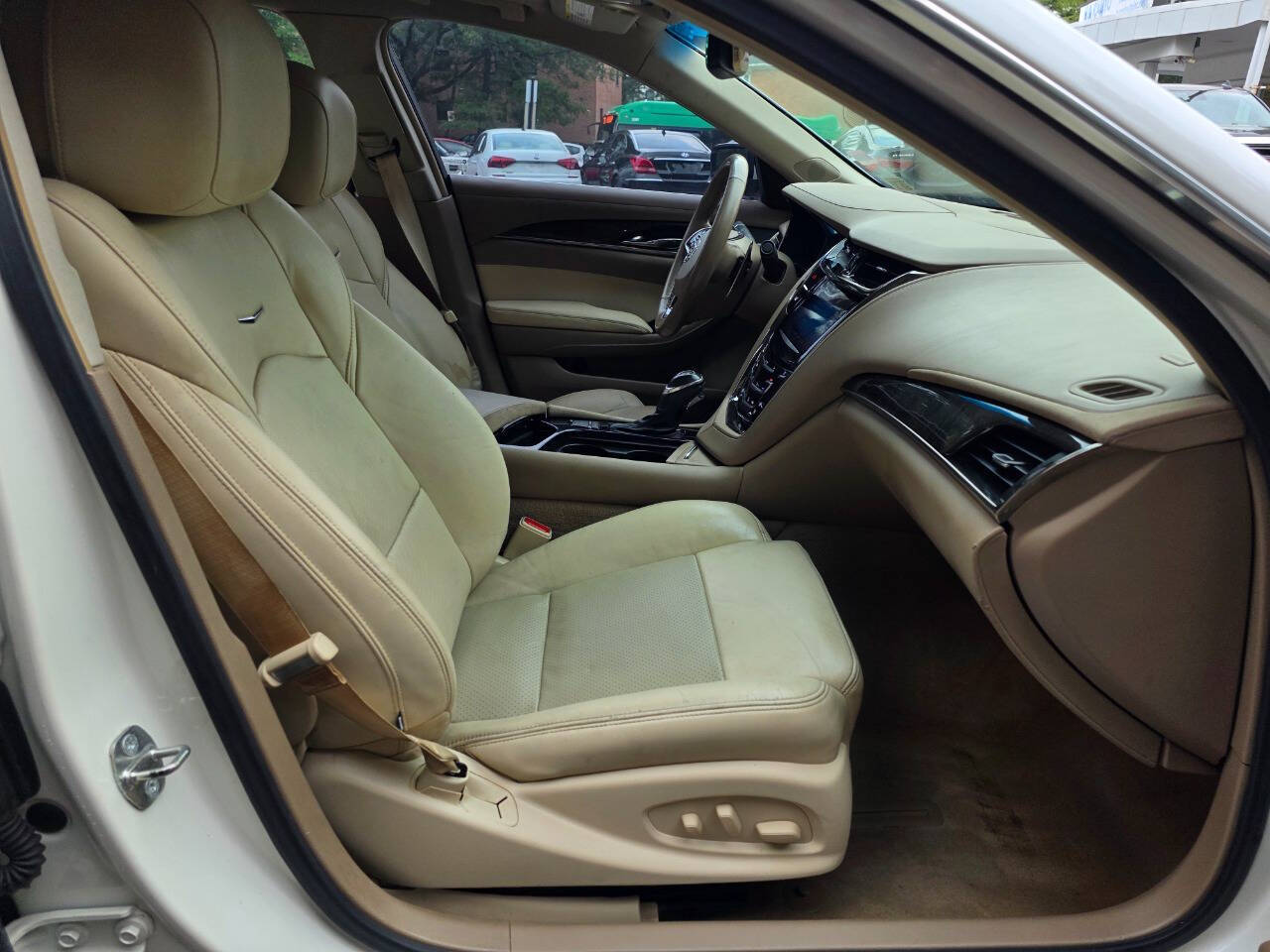 2014 Cadillac CTS Luxury Image 10 of 22