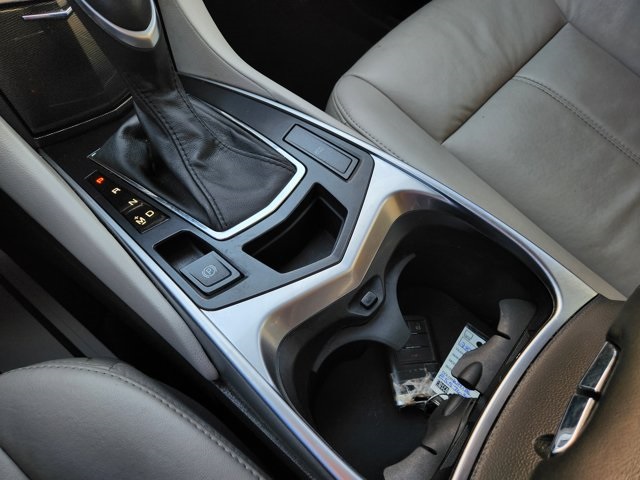 Vehicle image 25 of 30