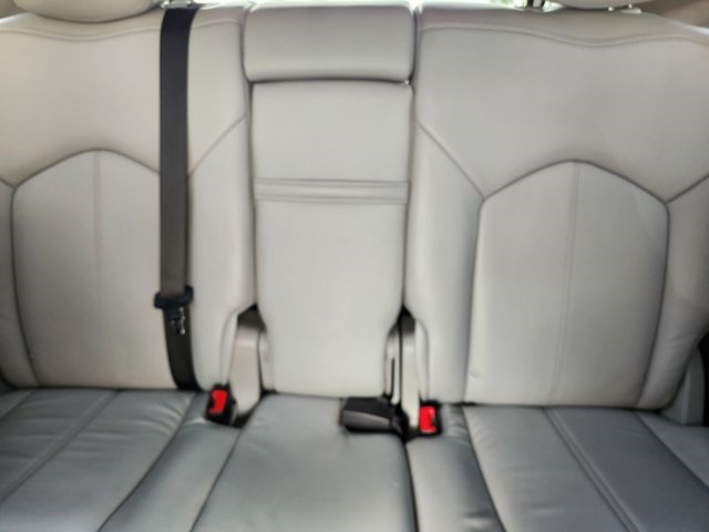 Vehicle image 16 of 30