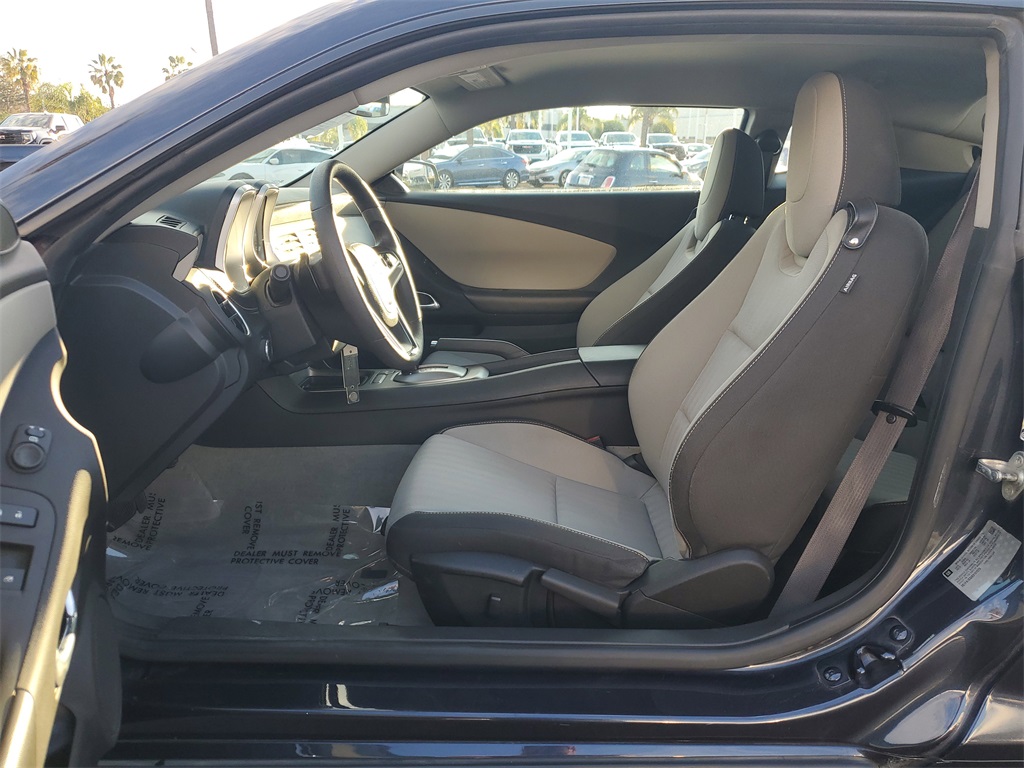 2014 Chevrolet Camaro LS Image 11 of 23