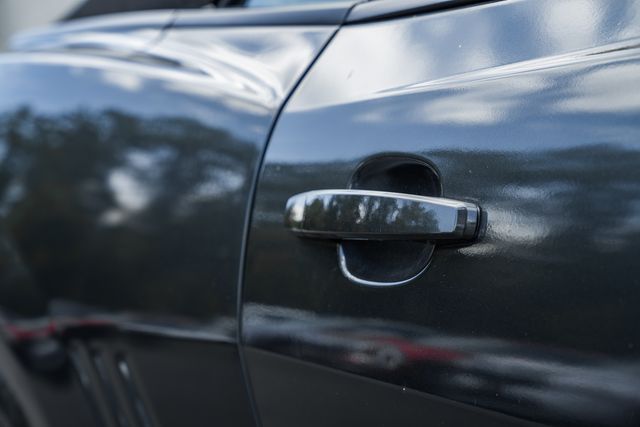 Vehicle image 27 of 37