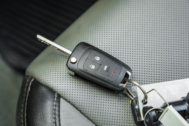 Vehicle image 25 of 37