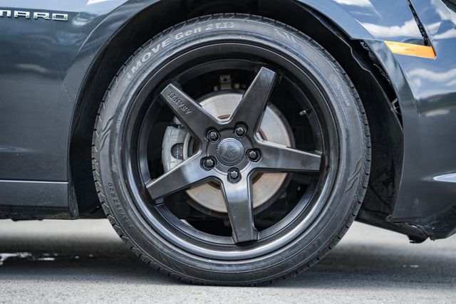 Vehicle image 8 of 37