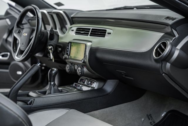 Vehicle image 13 of 37