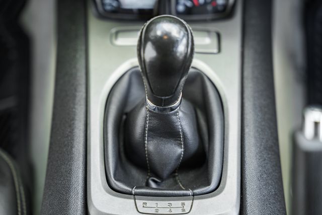 Vehicle image 21 of 37