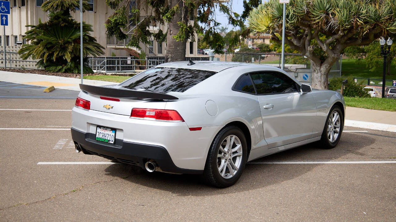Vehicle image 7 of 24