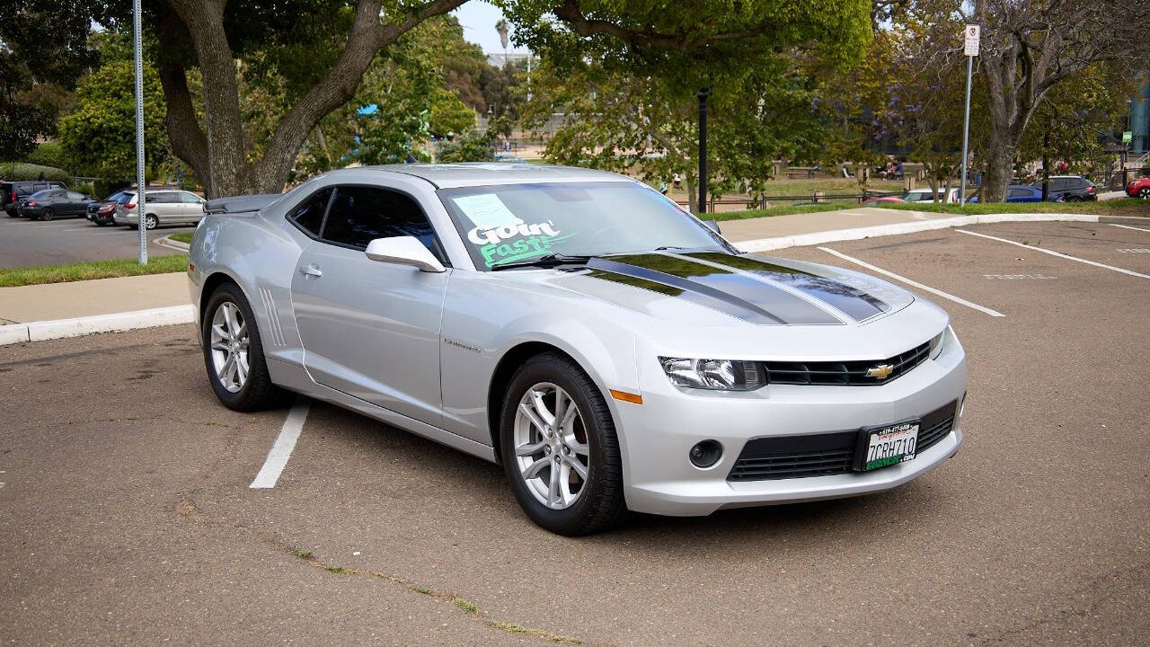 Vehicle image 3 of 24