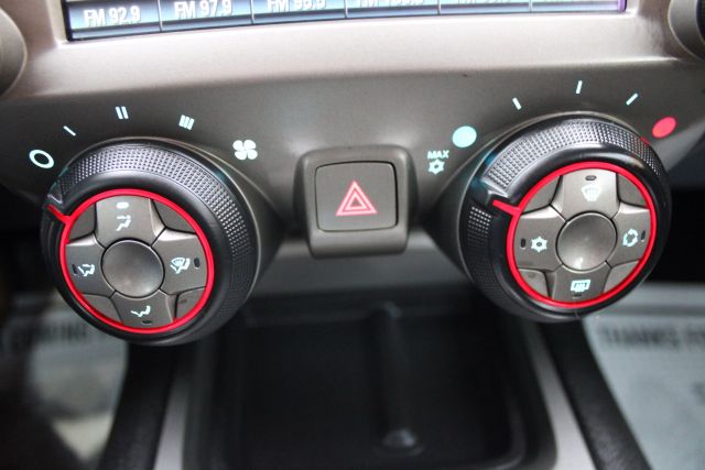 Vehicle image 18 of 32