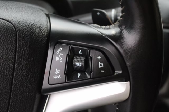 Vehicle image 23 of 32