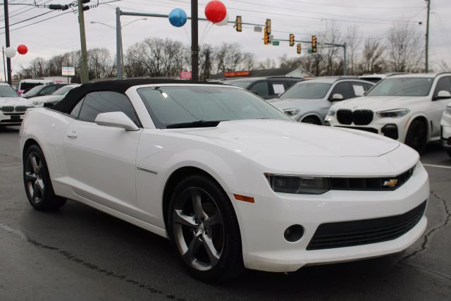 Vehicle image 2 of 32