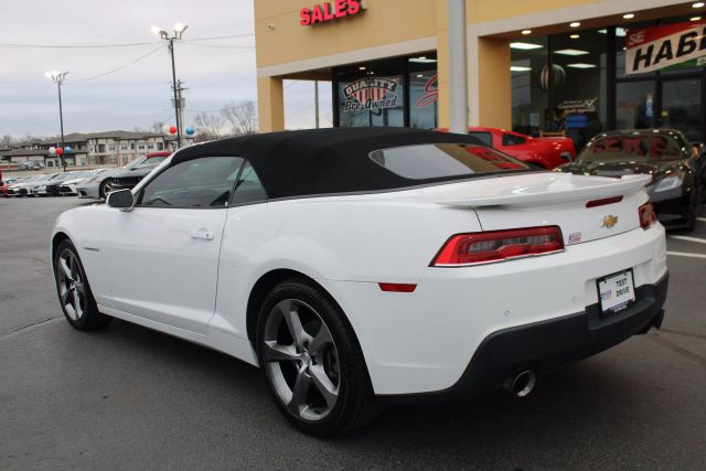 Vehicle image 5 of 32