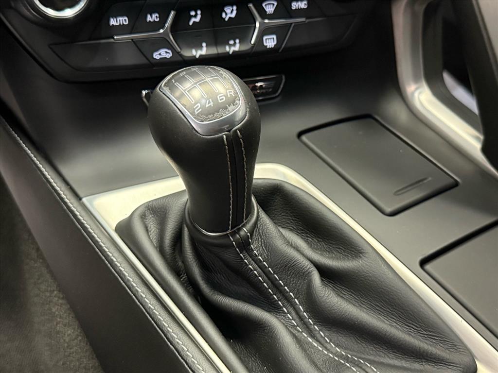 2014 Chevrolet Corvette Stingray 1LT Image 17 of 23