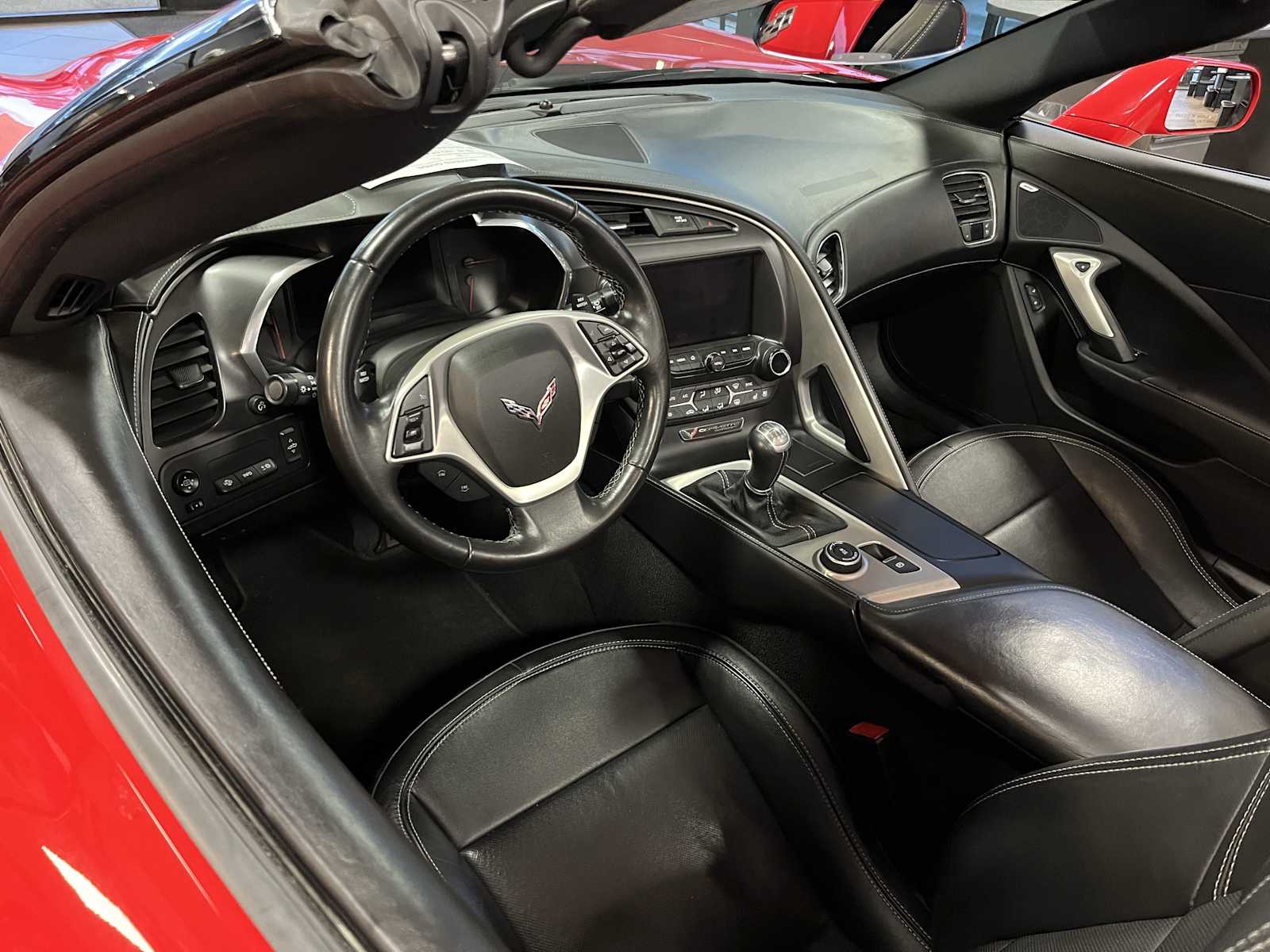 2014 Chevrolet Corvette Stingray 3LT Image 8 of 8