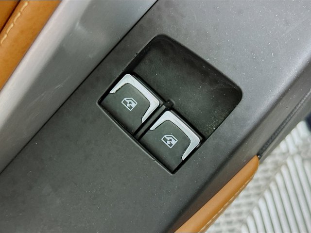 2014 Chevrolet Corvette Stingray 3LT Image 23 of 25