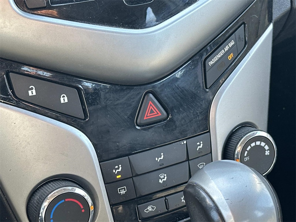 2014 Chevrolet Cruze 1LT Image 27 of 31