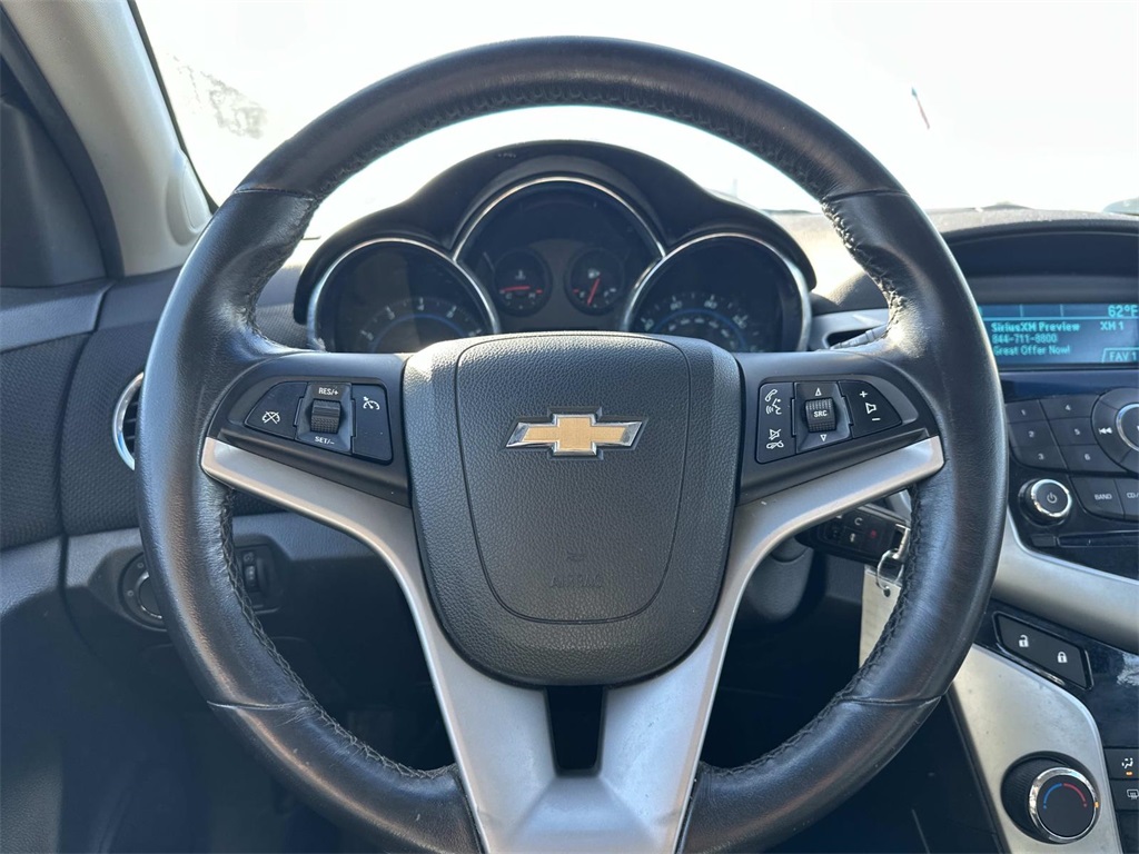 2014 Chevrolet Cruze 1LT Image 25 of 31