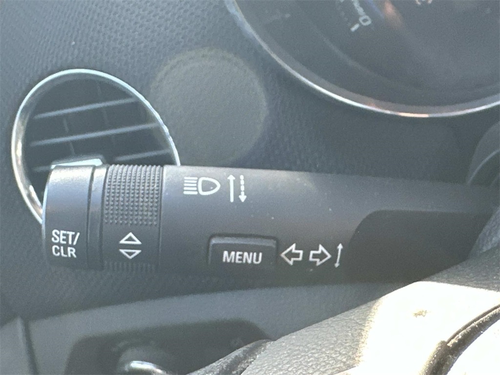 2014 Chevrolet Cruze 1LT Image 21 of 31