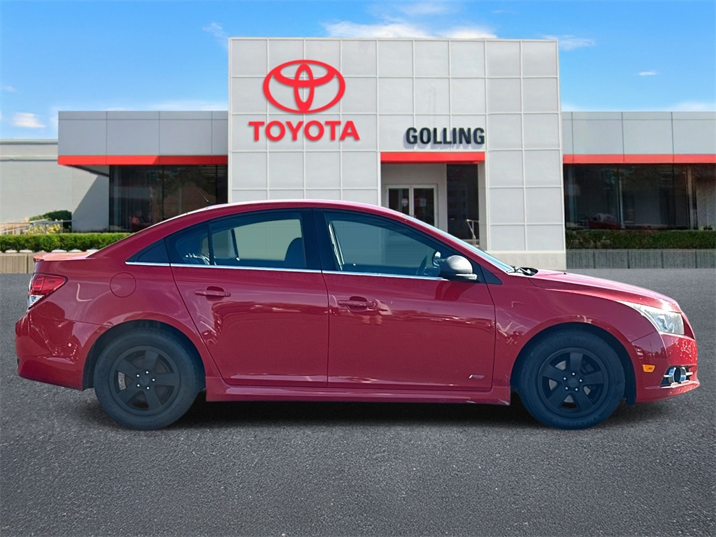 2014 Chevrolet Cruze 1LT Image 3 of 31