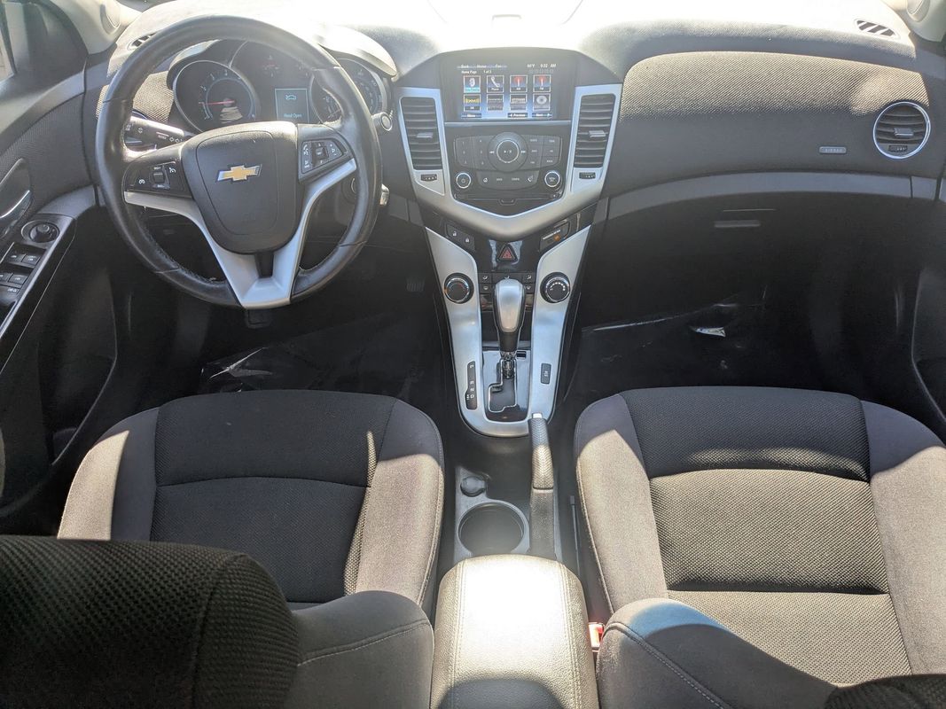 2014 Chevrolet Cruze 1LT Image 14 of 20