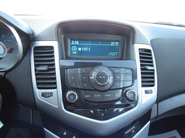 2014 Chevrolet Cruze 1LT Image 26 of 29