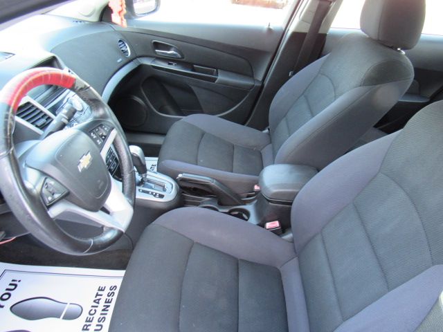 2014 Chevrolet Cruze 1LT Image 13 of 29