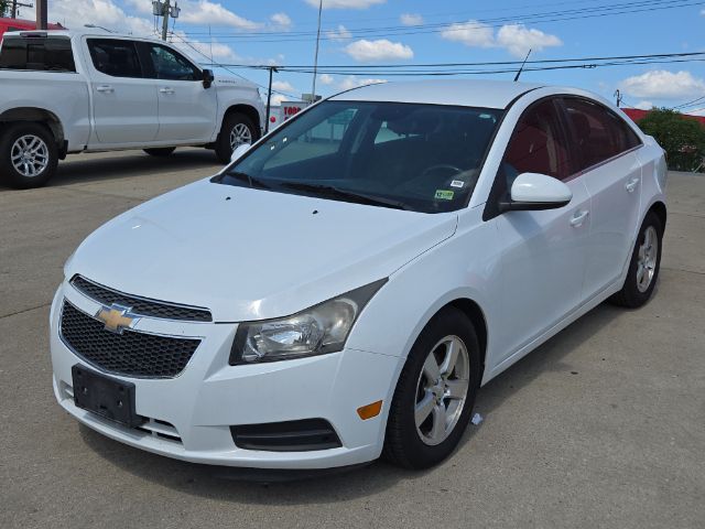2014 Chevrolet Cruze 1LT Image 1 of 11