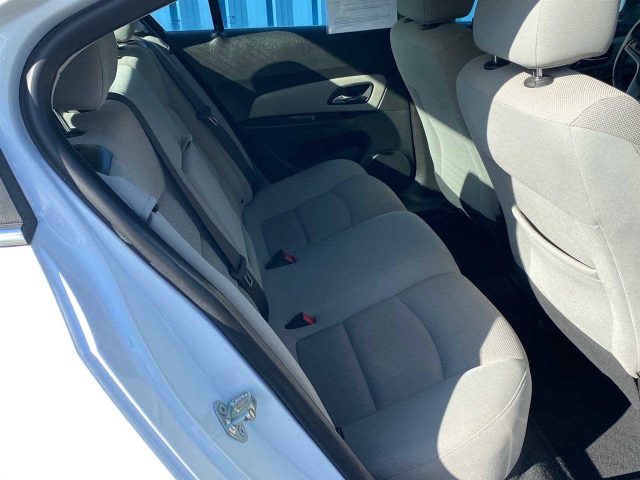 2014 Chevrolet Cruze 1LT Image 15 of 39