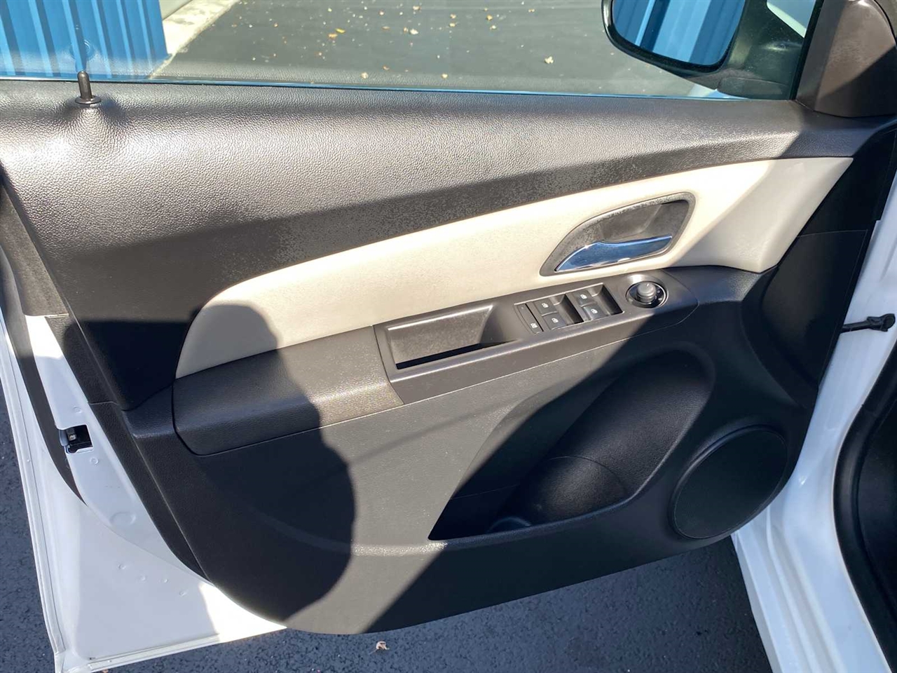 2014 Chevrolet Cruze 1LT Image 30 of 39