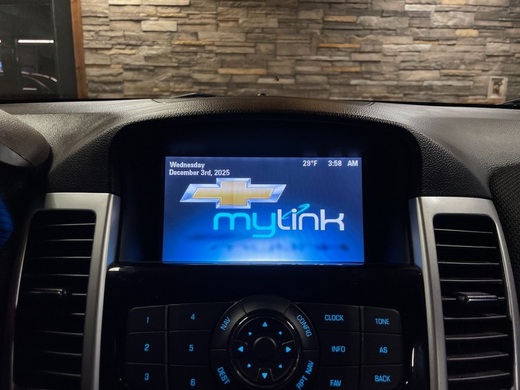 2014 Chevrolet Cruze 2LT Image 22 of 30