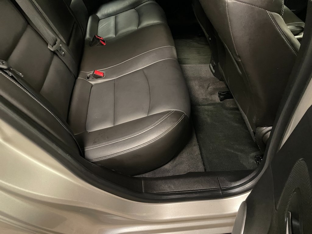 2014 Chevrolet Cruze 2LT Image 11 of 30