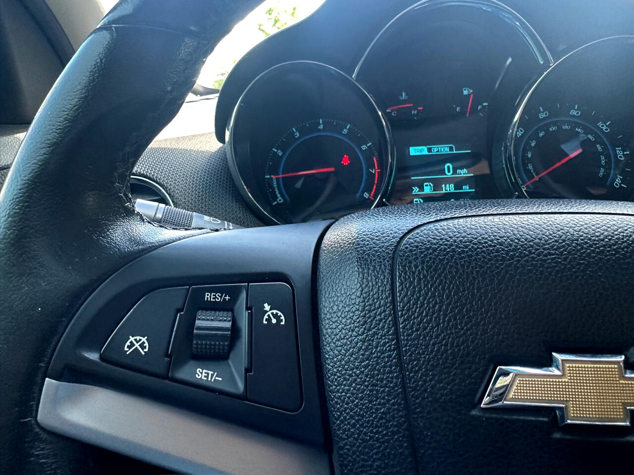 2014 Chevrolet Cruze LTZ Image 32 of 44