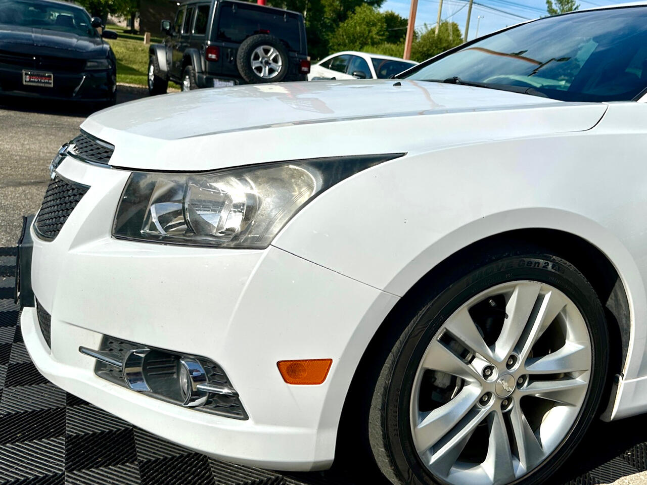 2014 Chevrolet Cruze LTZ Image 34 of 44