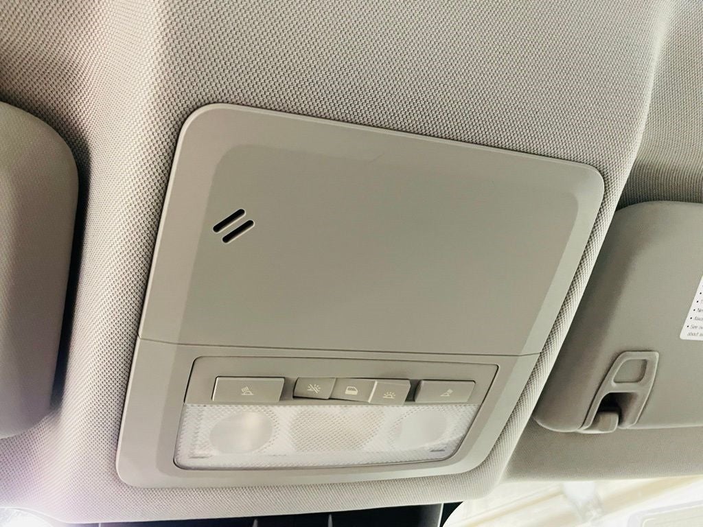 Vehicle image 43 of 45