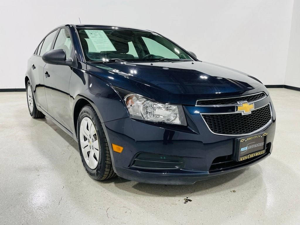 Vehicle image 9 of 45