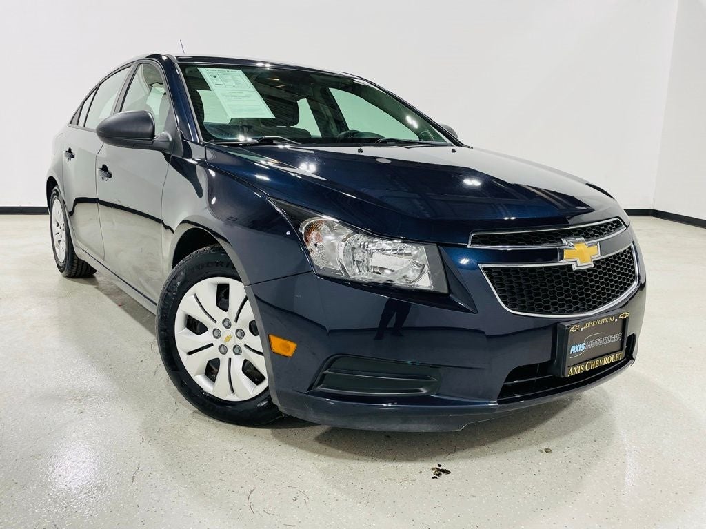 Vehicle image 11 of 45