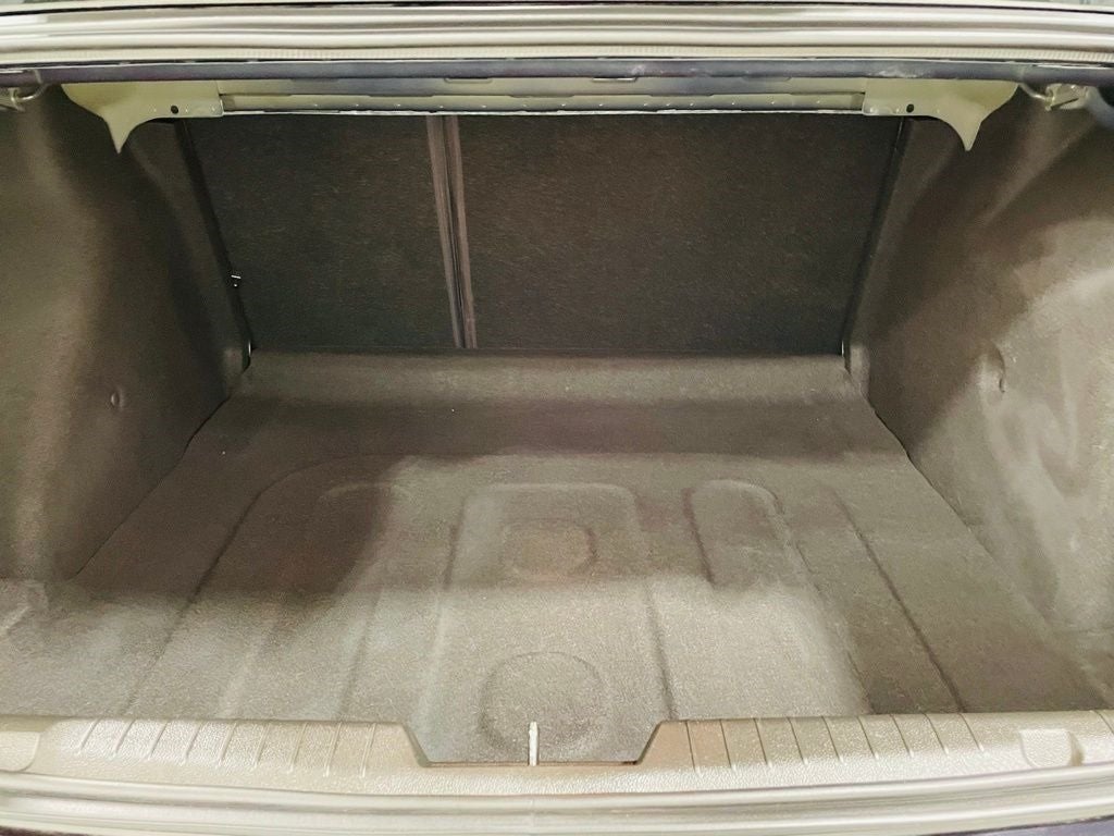 Vehicle image 22 of 45