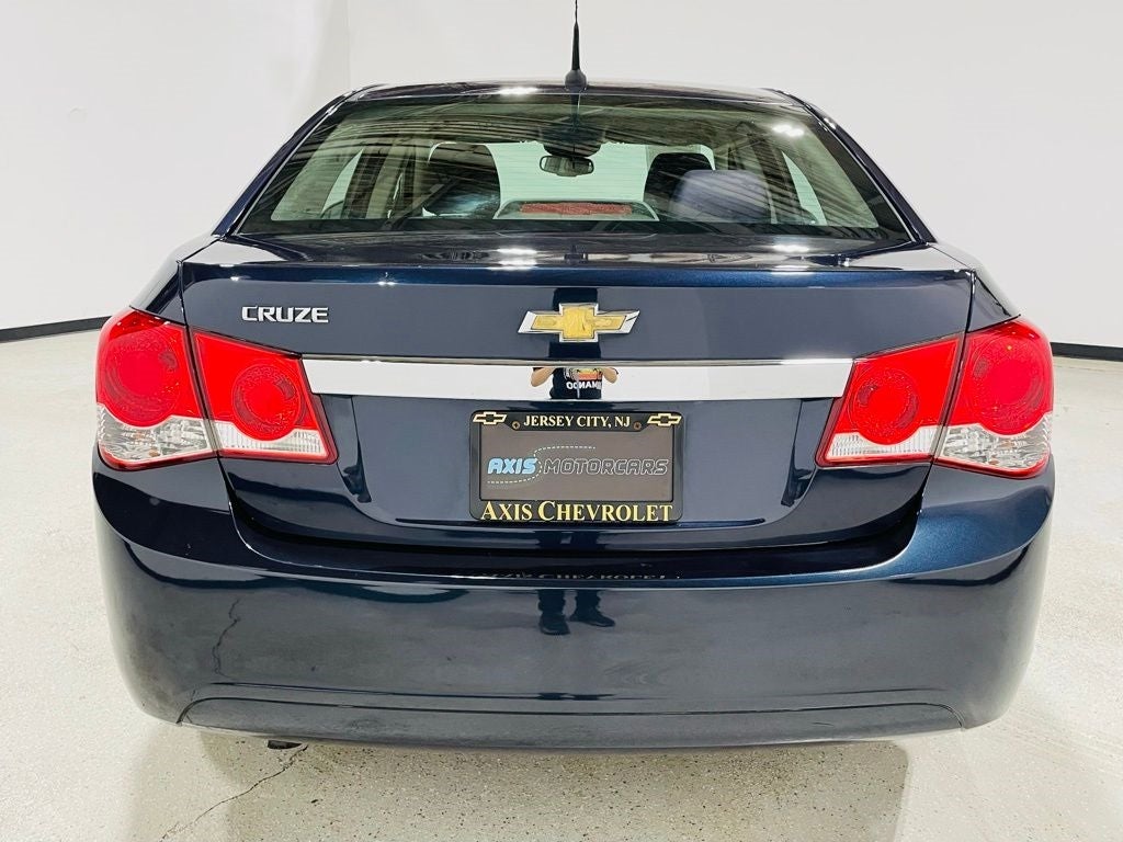 Vehicle image 15 of 45