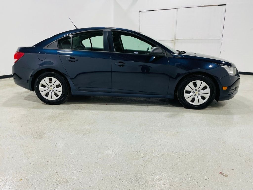 Vehicle image 10 of 45