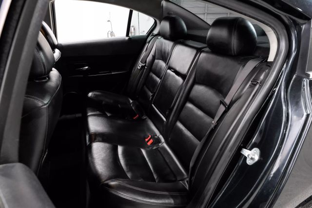 2014 Chevrolet Cruze LTZ Image 23 of 60