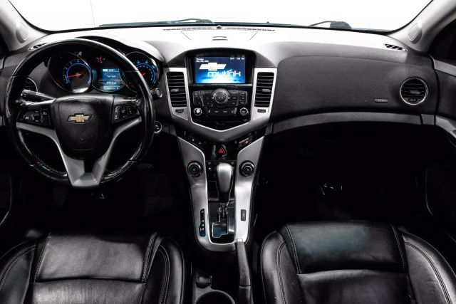 2014 Chevrolet Cruze LTZ Image 22 of 60