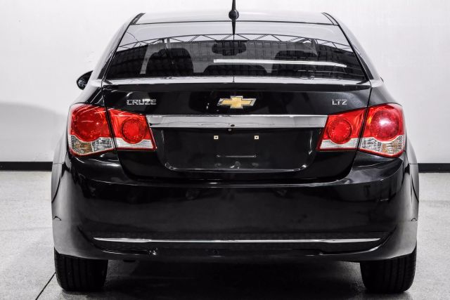 2014 Chevrolet Cruze LTZ Image 11 of 60