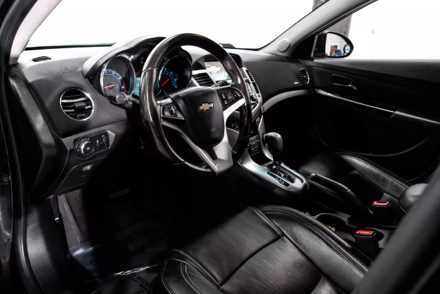 2014 Chevrolet Cruze LTZ Image 24 of 60