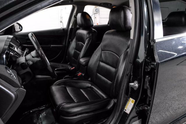 2014 Chevrolet Cruze LTZ Image 21 of 60