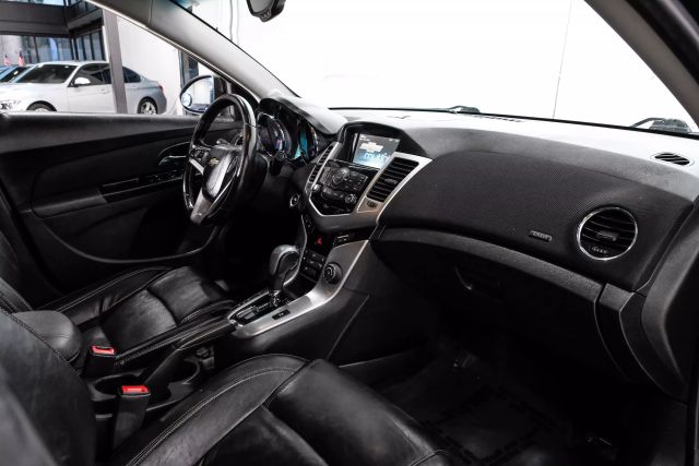 2014 Chevrolet Cruze LTZ Image 19 of 60