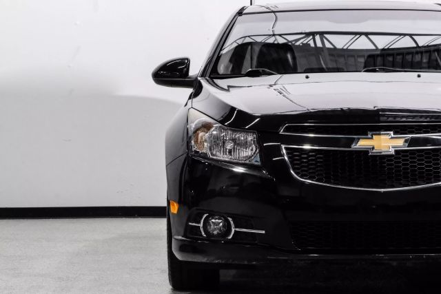2014 Chevrolet Cruze LTZ Image 5 of 60