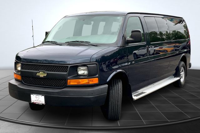 2014 Chevrolet Express LS Image 1 of 34