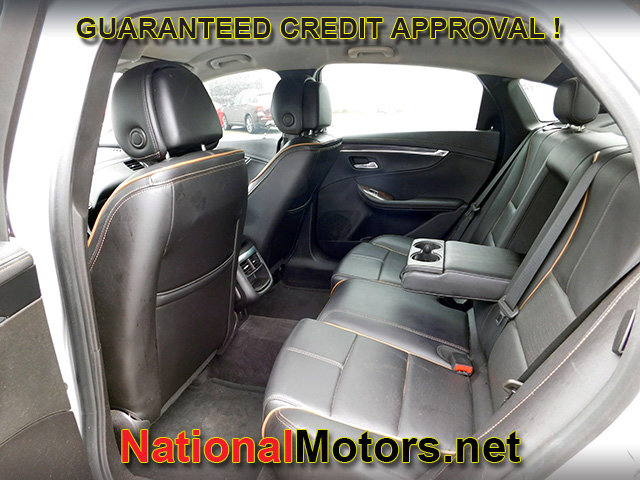 Vehicle image 11 of 16